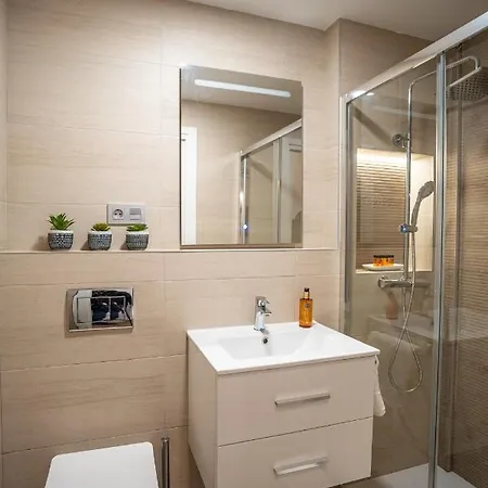 Trendy Homes Puerta Purchena Aparthotel *