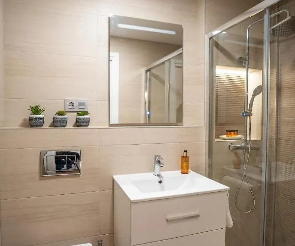 Trendy Homes Puerta Purchena Appart hôtel 4*